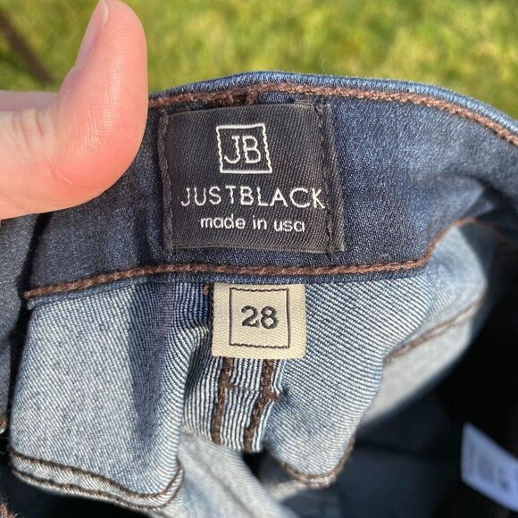 Just Black Made in USA Dark Wash Skinny Jeans, Jeggings, Size 28 - Picture 5 of 5